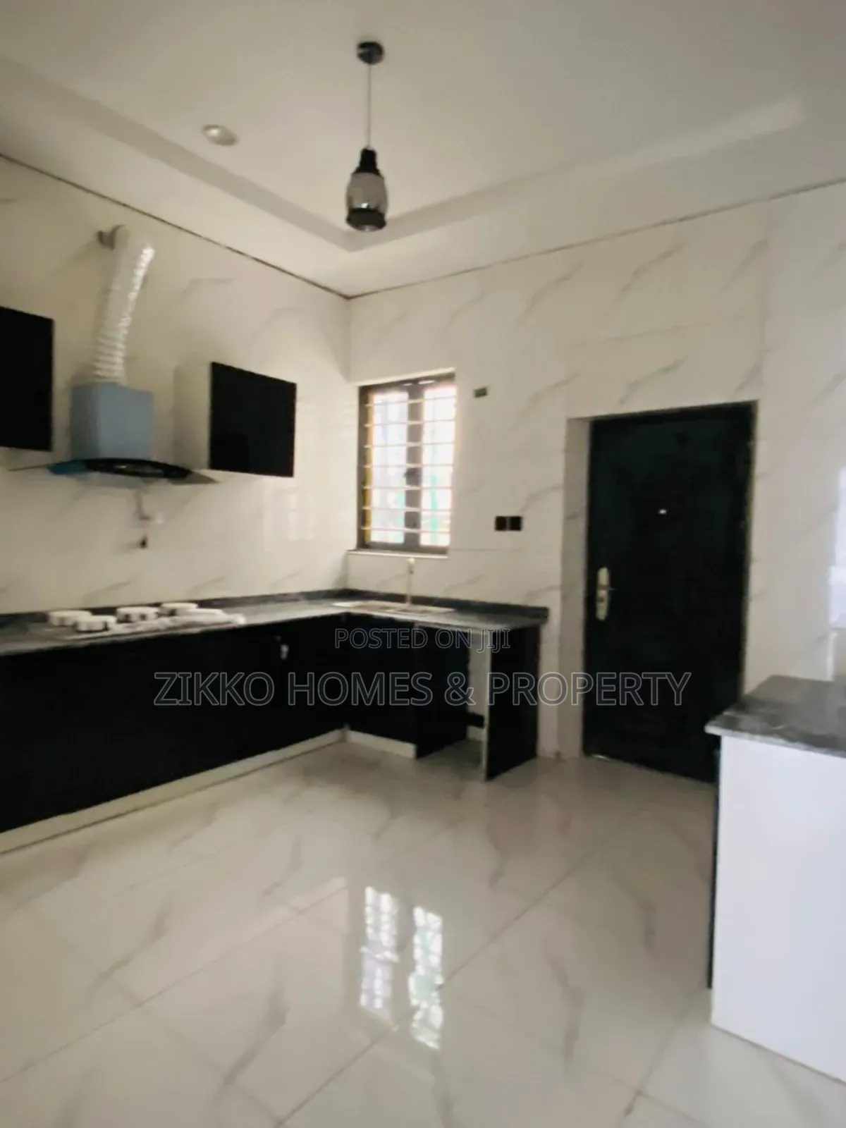 3bdrm Townhouse/Terrace in Ajah, Lekki for sale