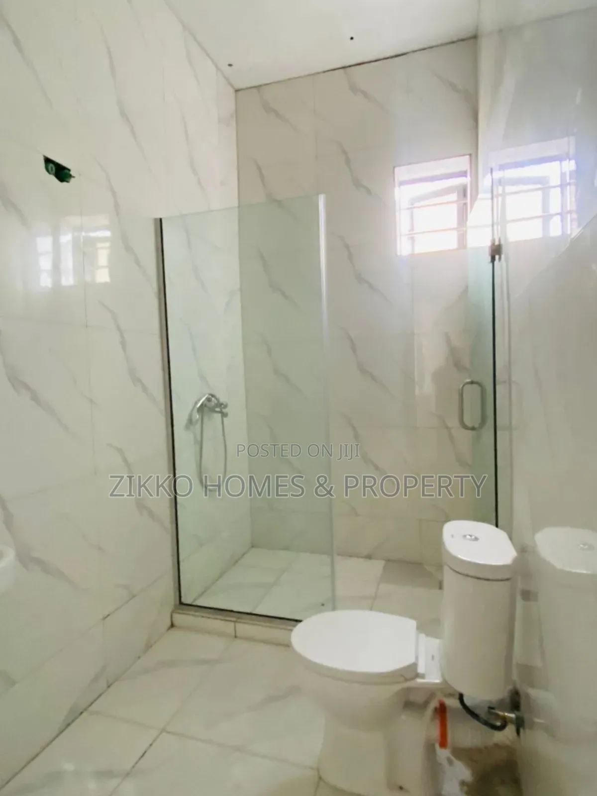 3bdrm Townhouse/Terrace in Ajah, Lekki for sale