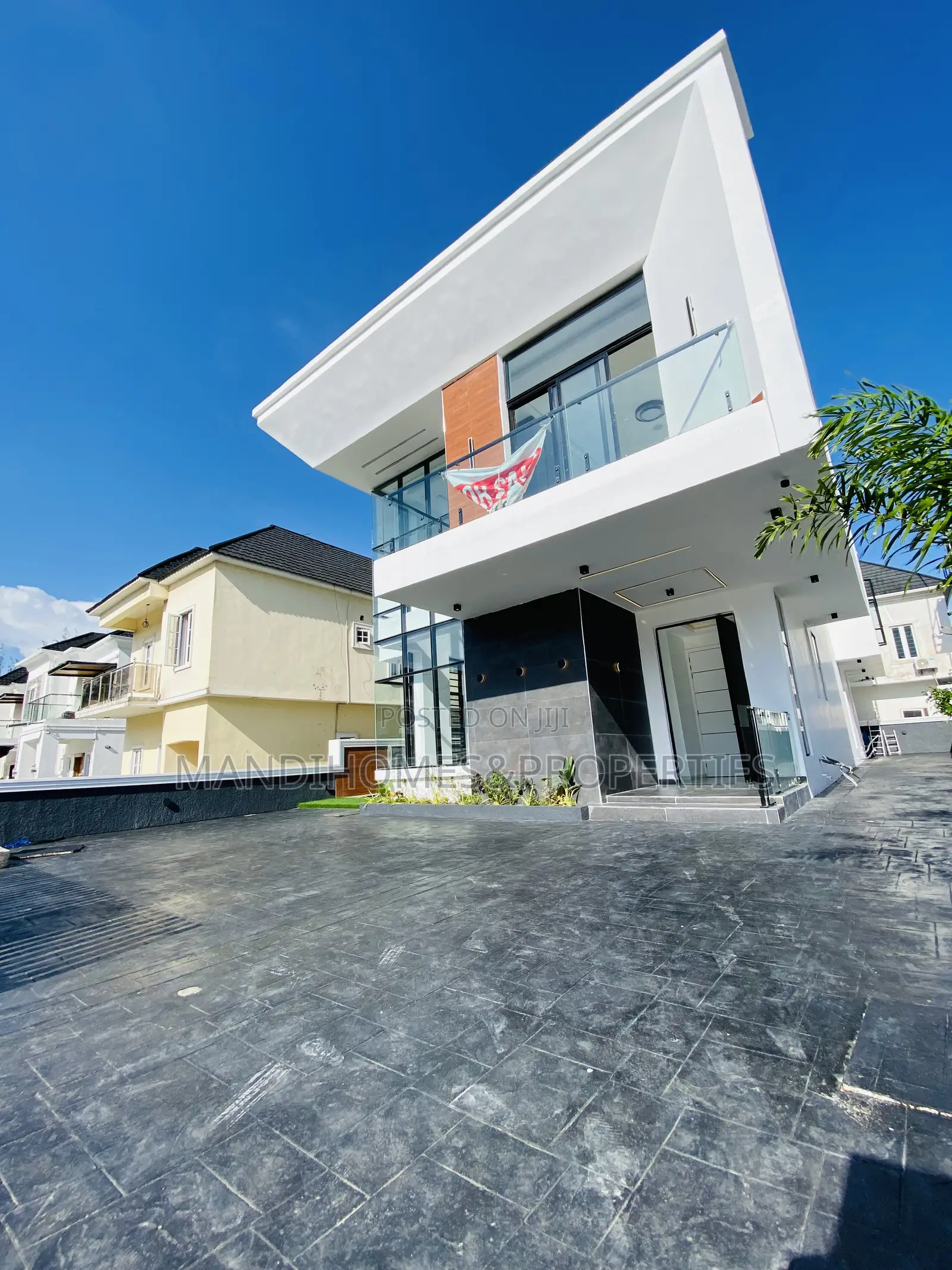 5bdrm Duplex in Lekki for sale