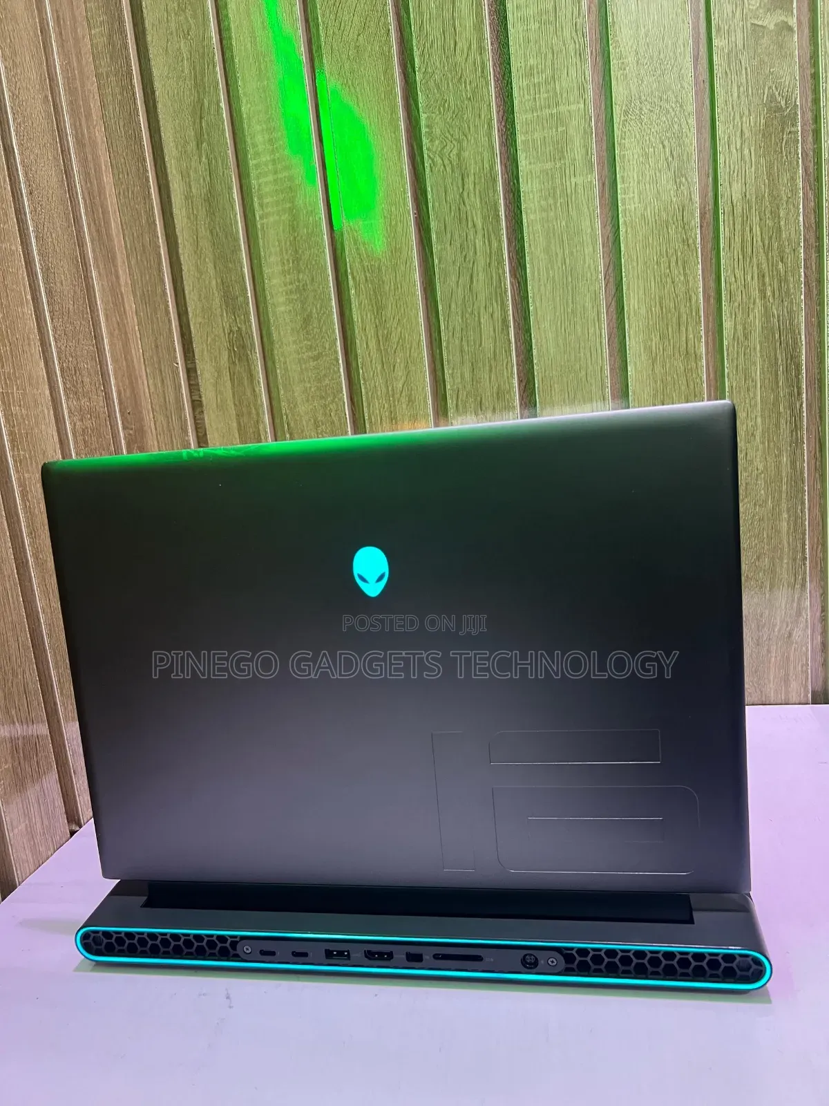 Laptop Dell Alienware M16 R2 64GB Intel Core Ultra 7 SSD 1T