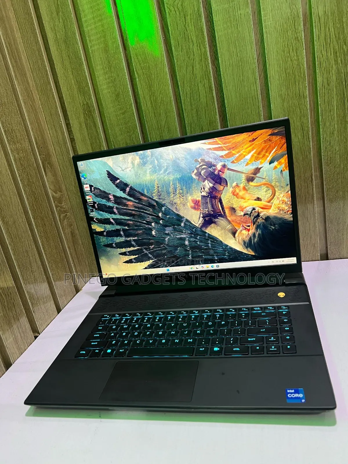 New Laptop Dell Alienware M16 R1 32GB Intel Core I7 SSD 1T