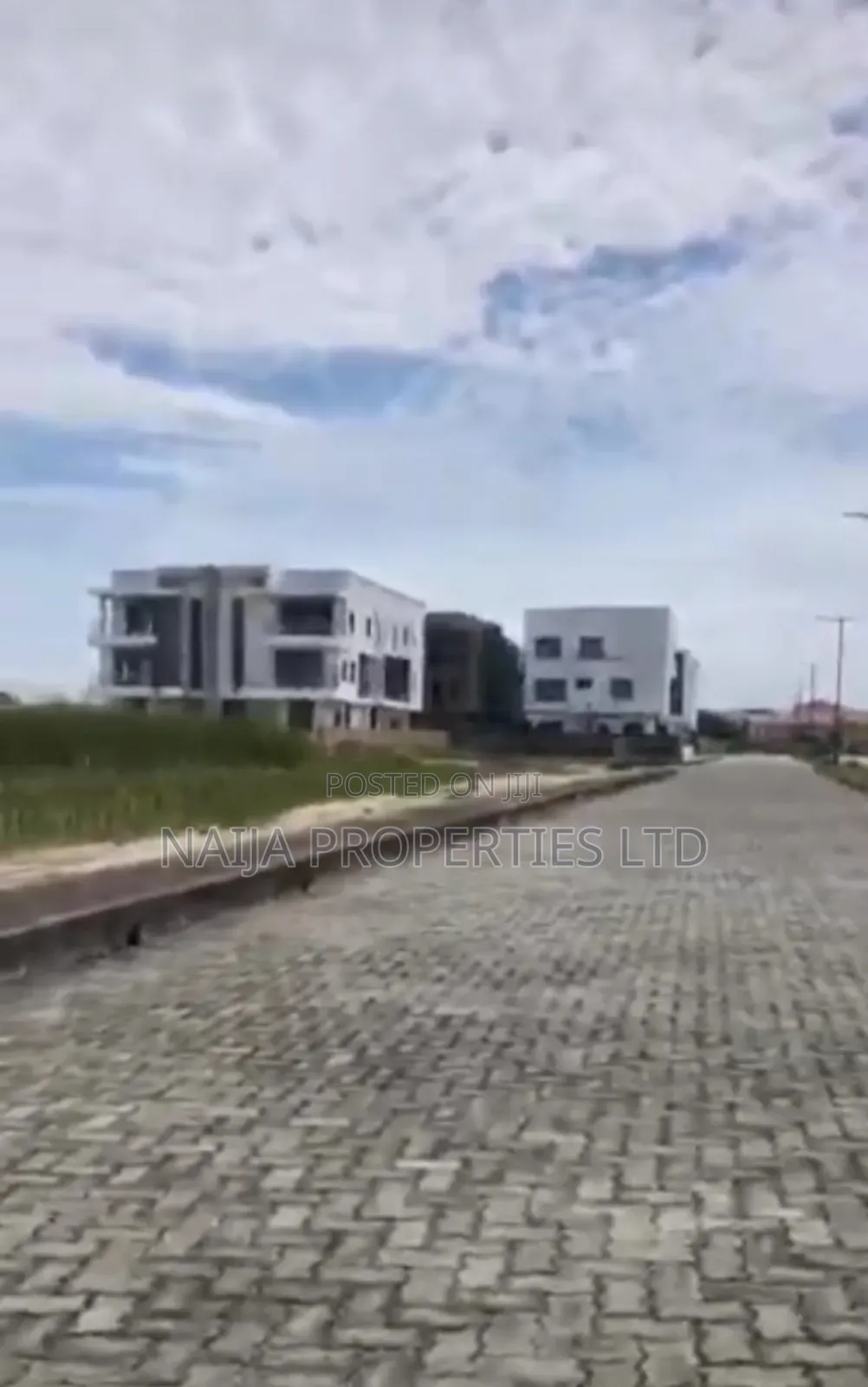 800sqm of Land at Hampton Bay Estate, Ikate, Lekki for Sale