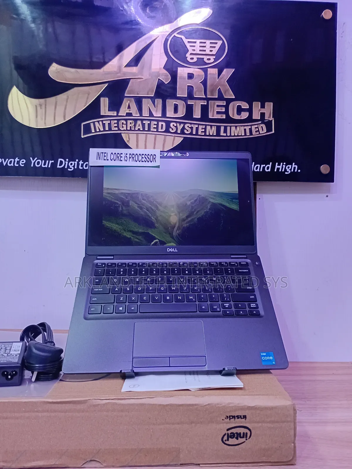 New Laptop Dell Latitude 5285 16GB Intel Core I5 SSD 256GB