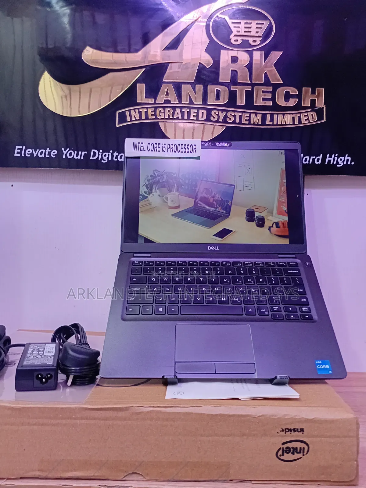 New Laptop Dell Latitude 5289 8GB Intel Core I5 SSD 256GB