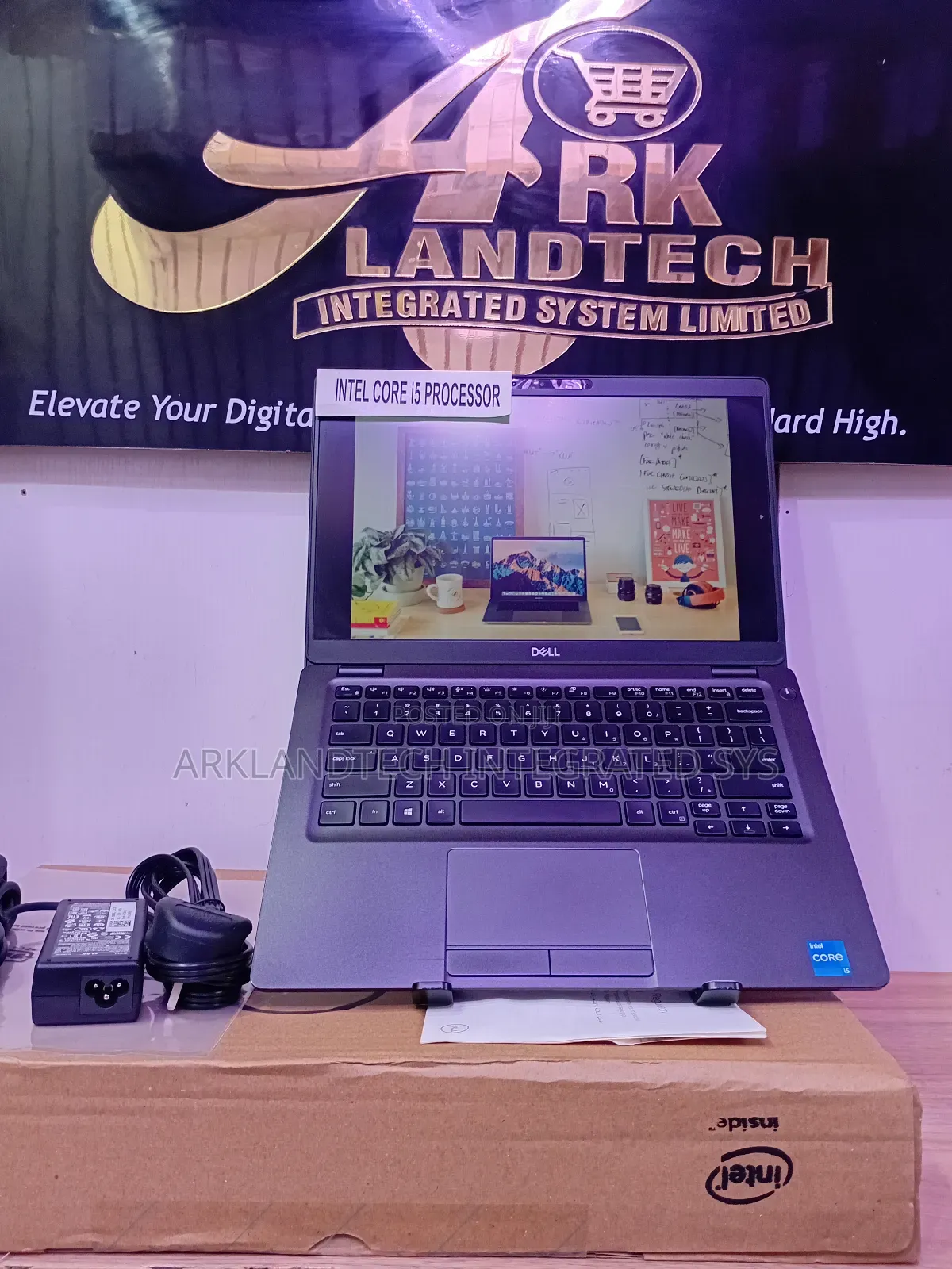 New Laptop Dell Latitude 5289 8GB Intel Core I5 SSD 256GB