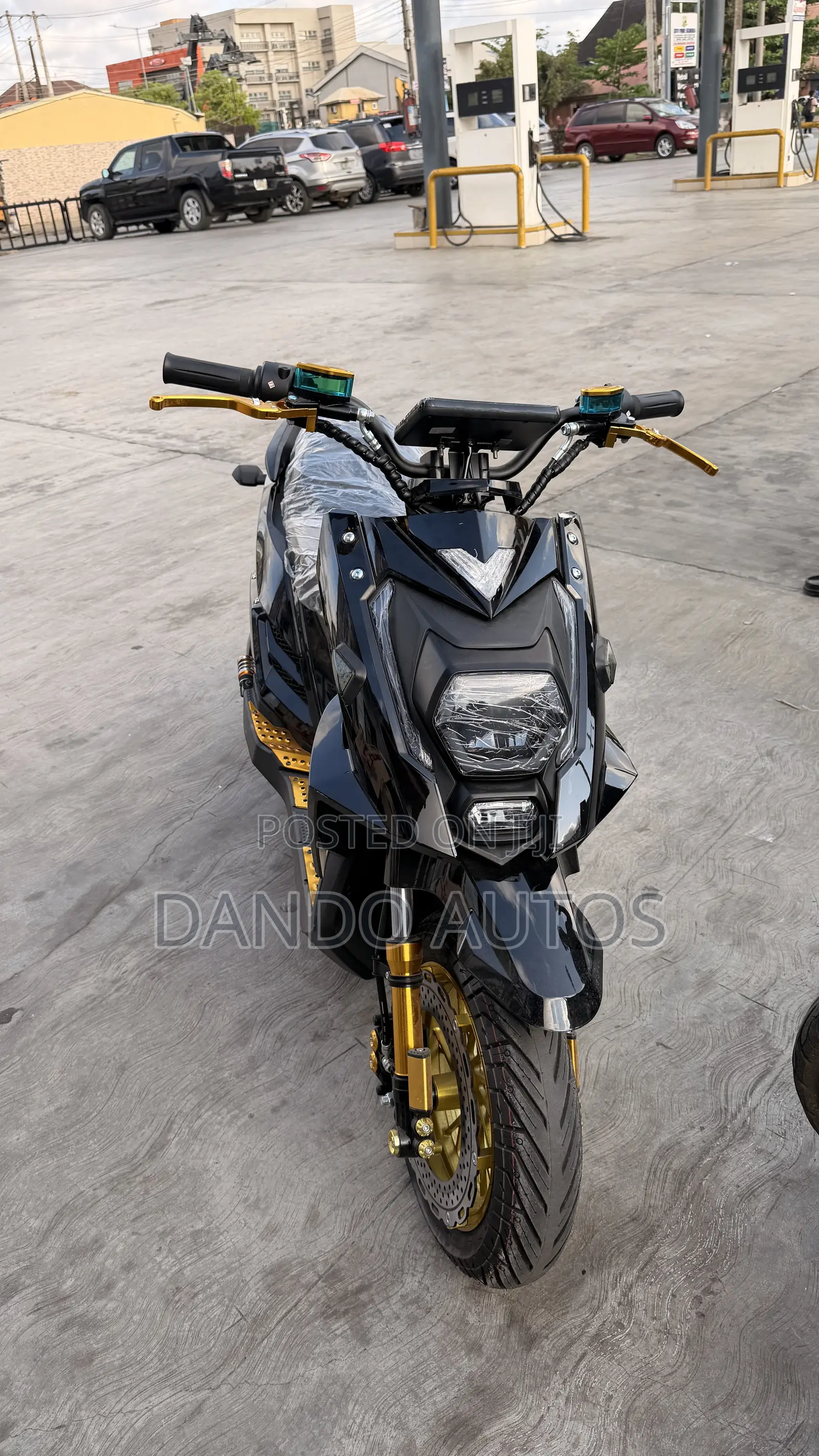 New Motorcycle 2025 Gold