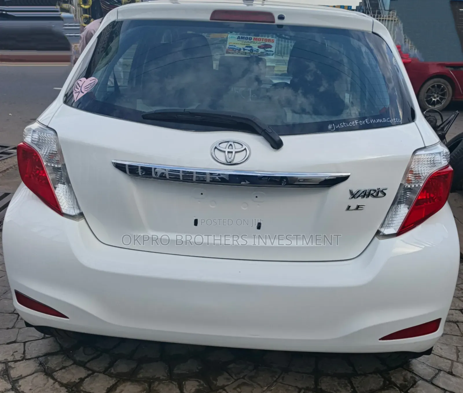 Toyota Yaris LE Hatchback 5dr 2012 White