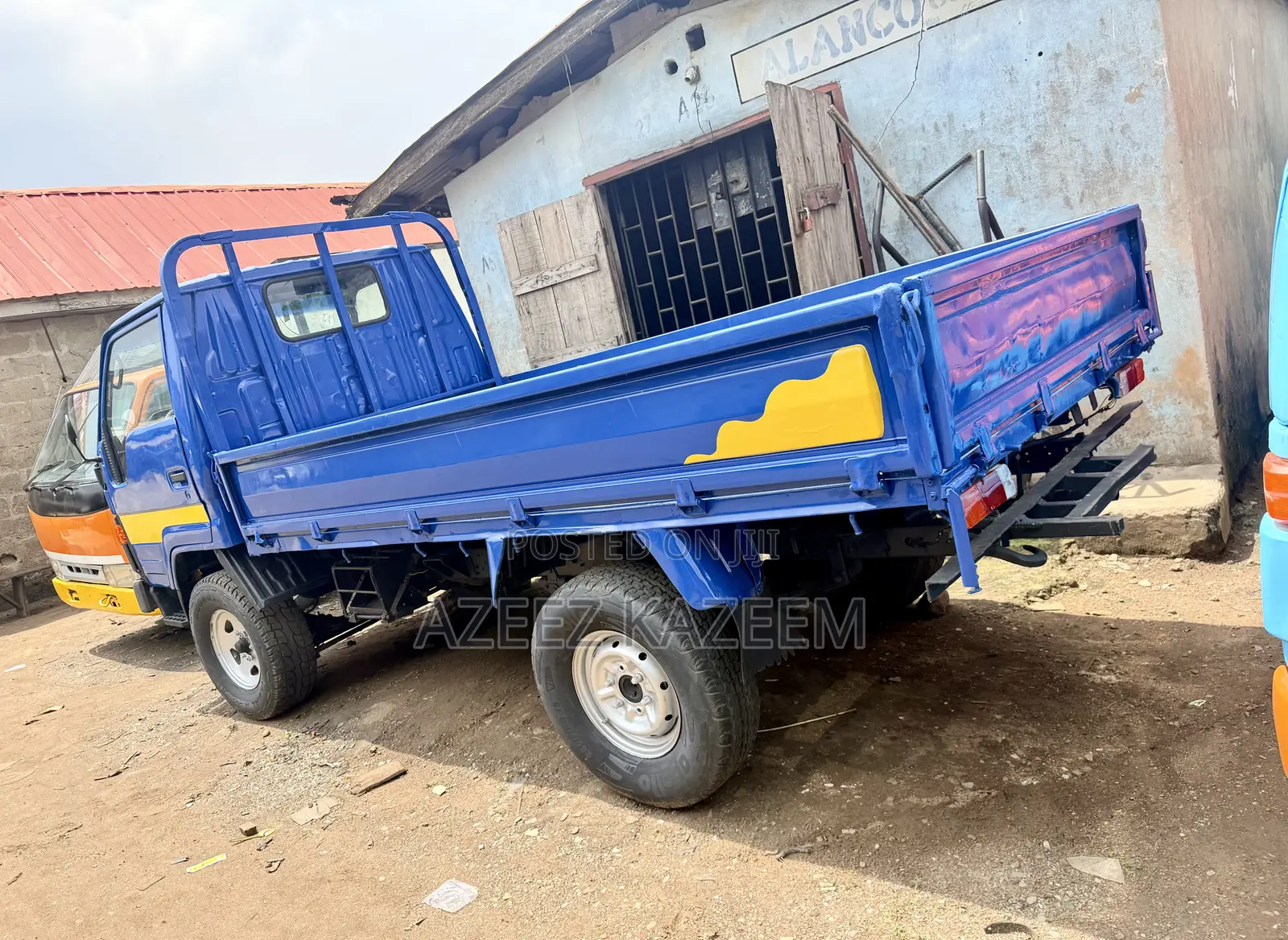 Toyota Dyna 150 Normal Bucket 4 Wheel 1998 Model Petrol Engine