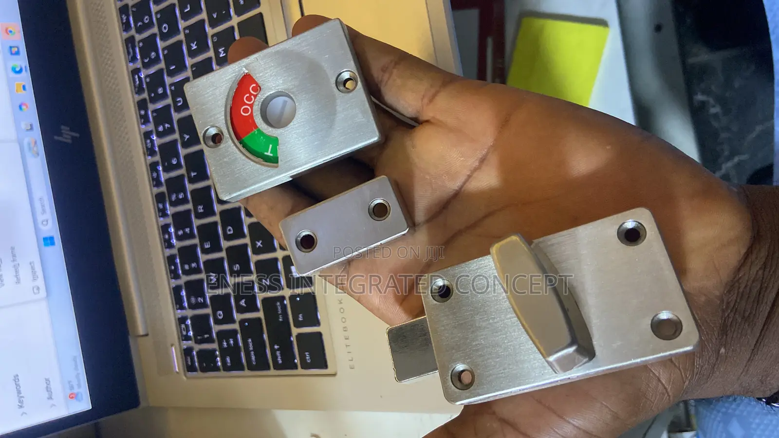 Engage Lock For Commercial Toiletz