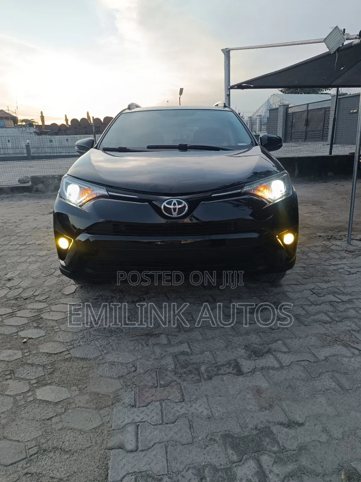 Toyota RAV4 XLE 4dr SUV (2.5L 4cyl 6A) 2015 Black