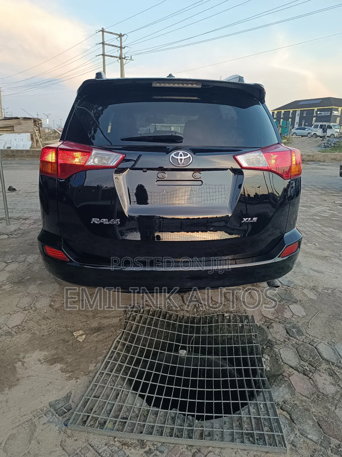 Toyota RAV4 XLE 4dr SUV (2.5L 4cyl 6A) 2015 Black