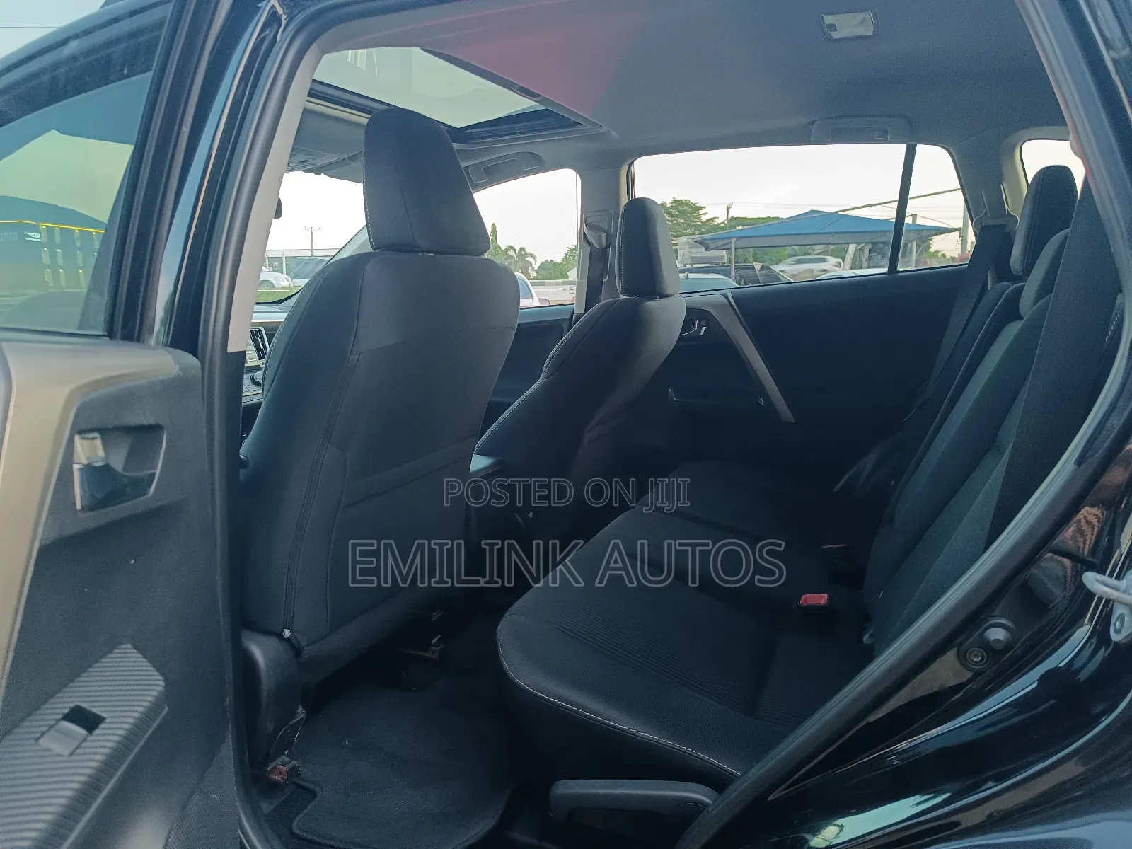 Toyota RAV4 XLE 4dr SUV (2.5L 4cyl 6A) 2015 Black