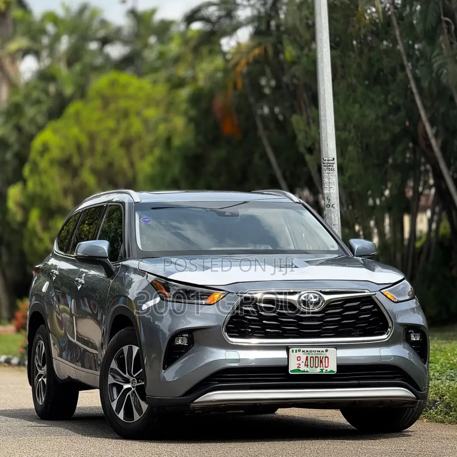 Toyota Highlander XLE 2022 Blue