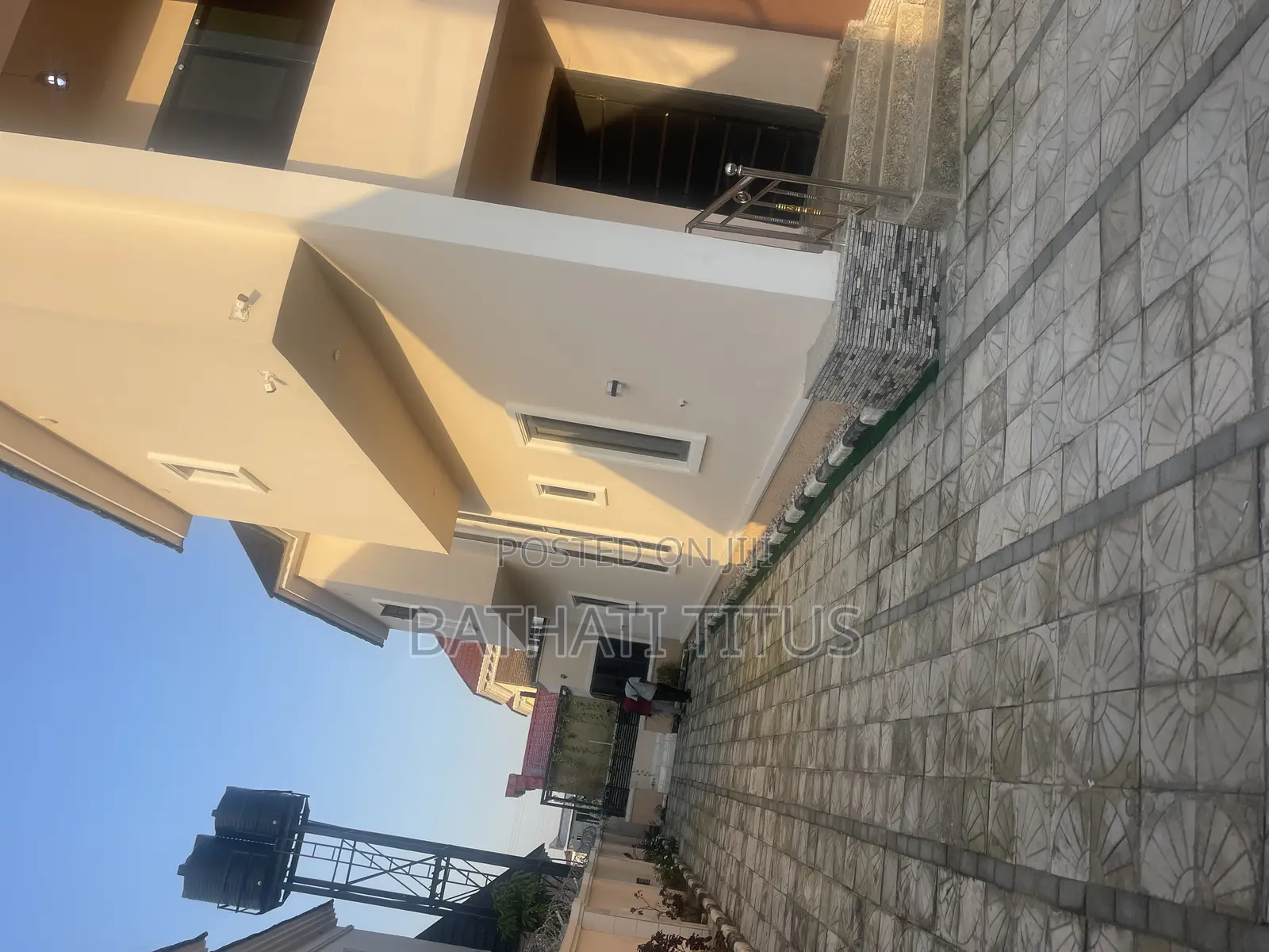 4bdrm Duplex in Justice Homes Estate, Life Camp for sale