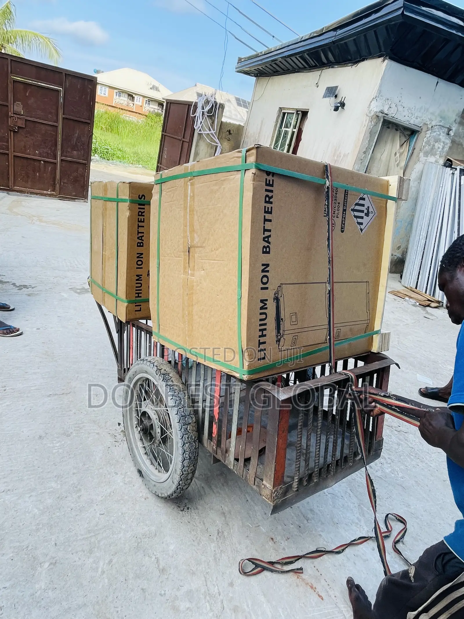 Blue Carbon Lithium Ion Batteries Available in Stock