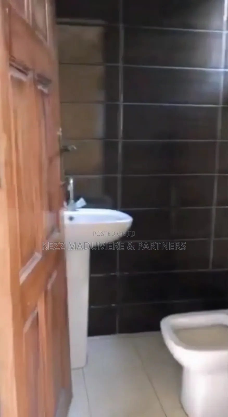 3bdrm Bungalow in Sars Road , Port for rent