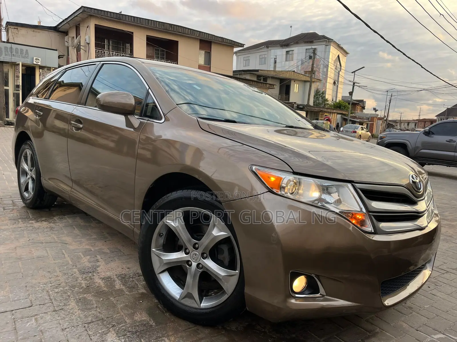 Toyota Venza V6 AWD 2011 Brown