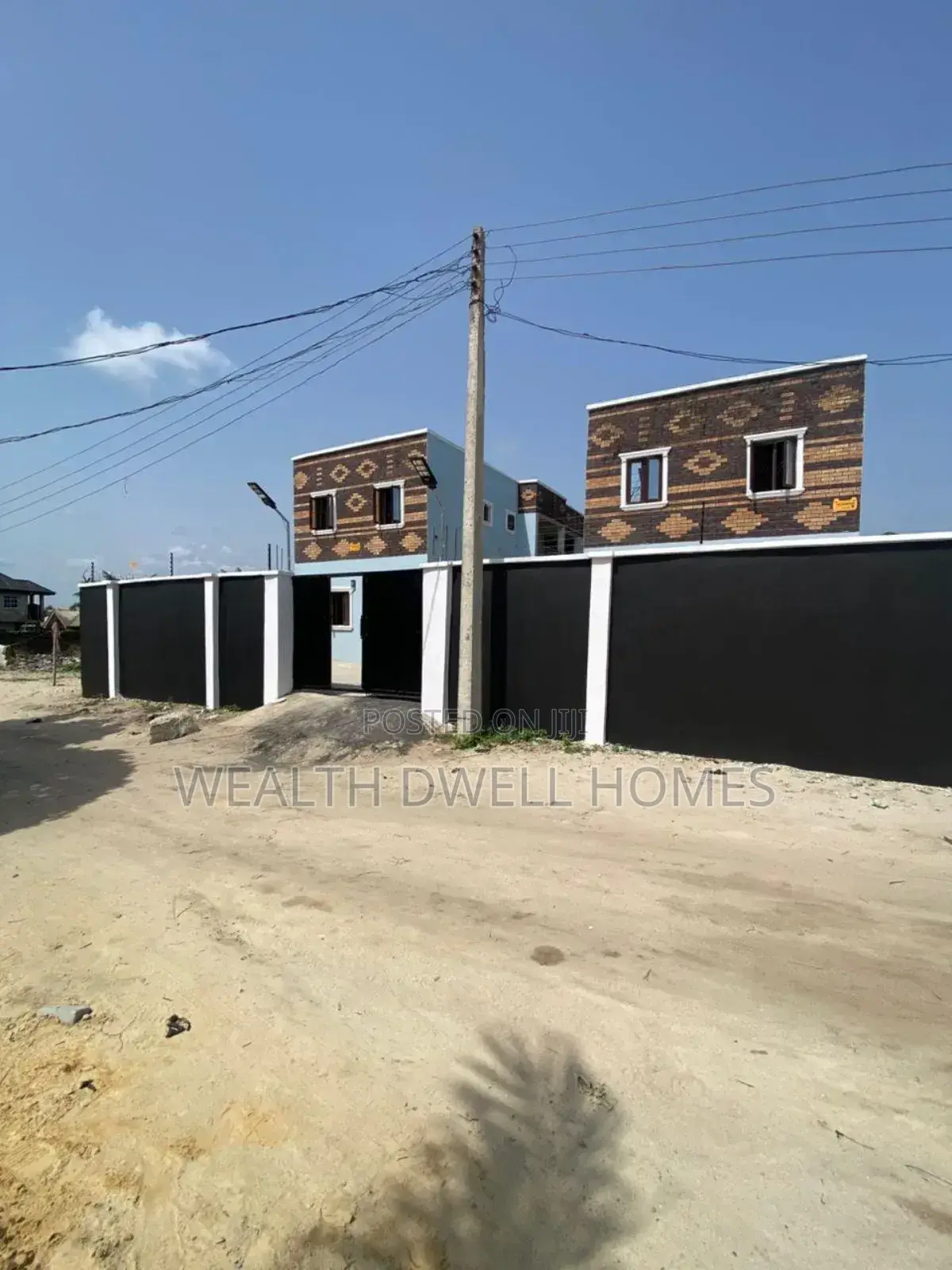 Furnished 2bdrm Block of Flats in Lekki for sale