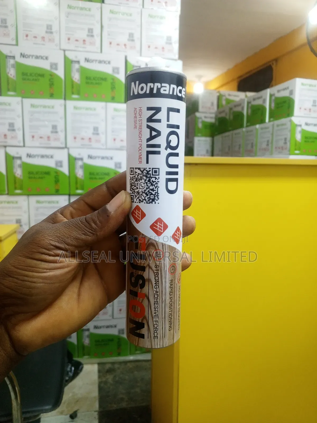 Norrance Fusion No More Nail Gum Wood Adhesive (Nous Parlons Français)