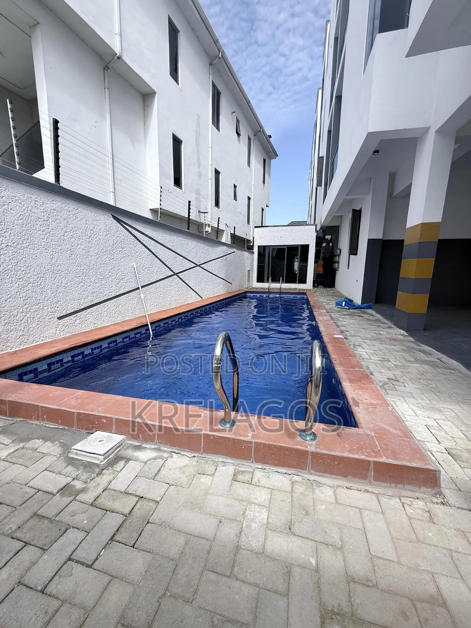 2bdrm Apartment in Ologolo for sale