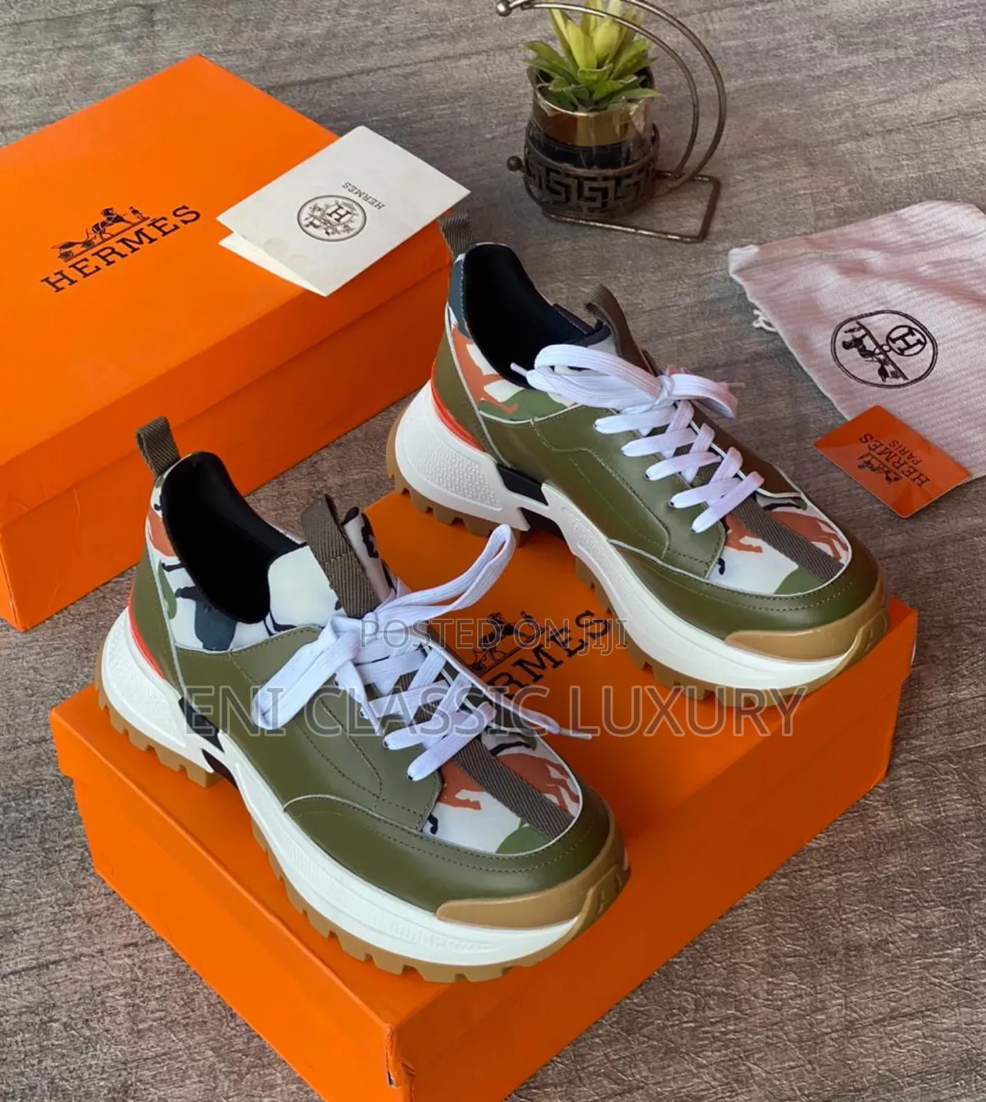 Pure Quality Luxury Men's Sneakers Hermes Well Banded Package