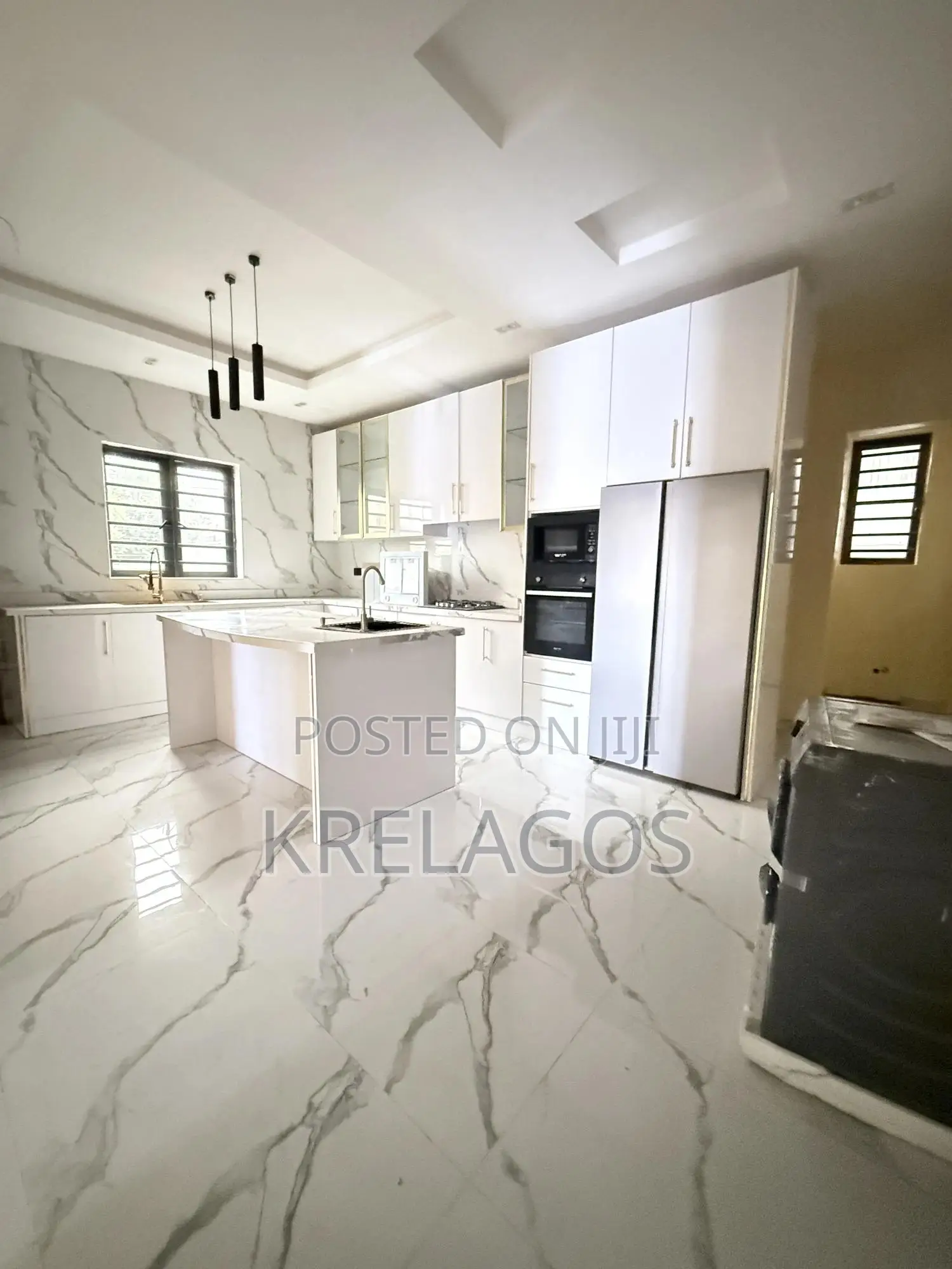5bdrm Duplex in Lekki Phase 1 for sale