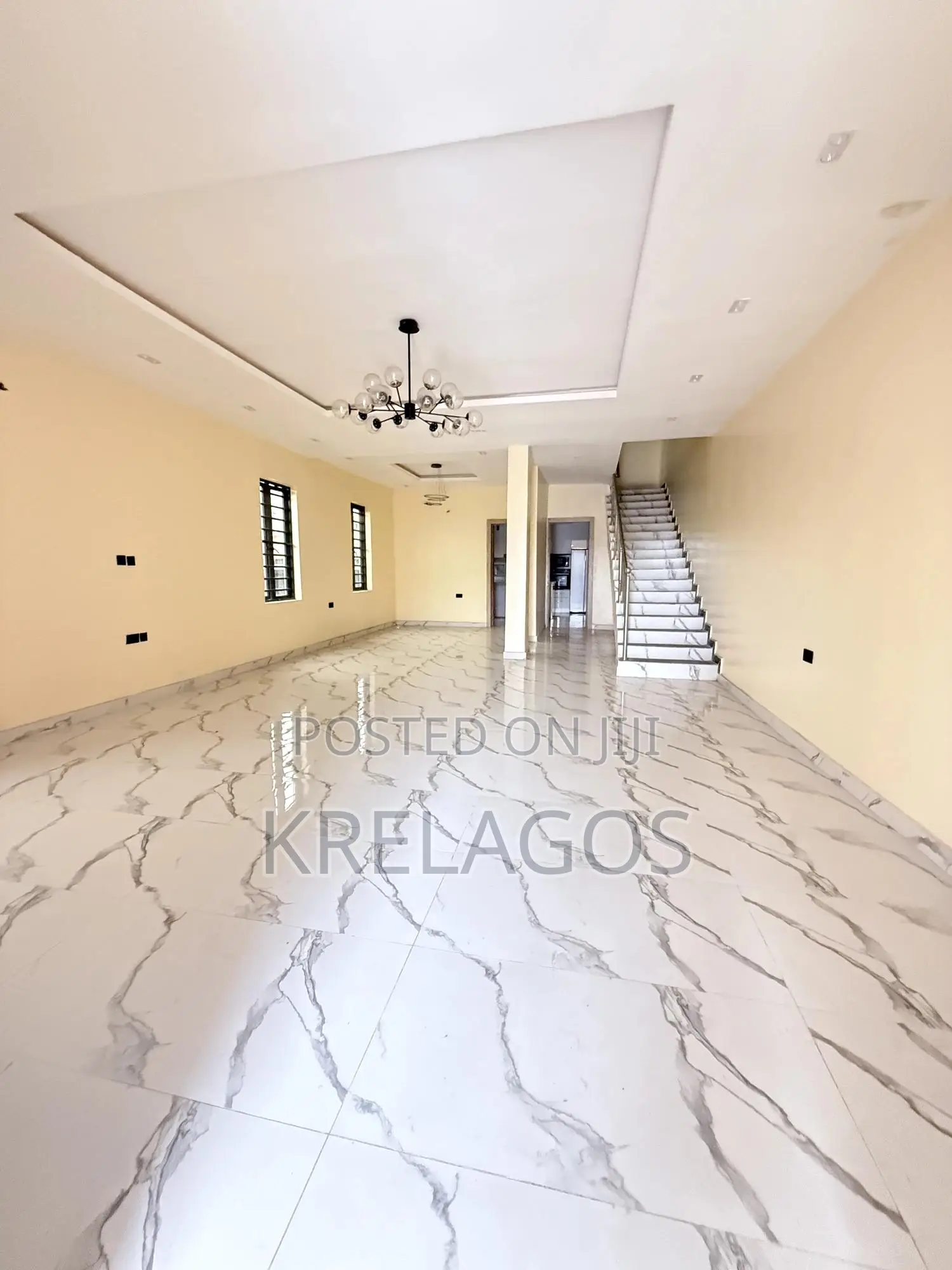 5bdrm Duplex in Lekki Phase 1 for sale