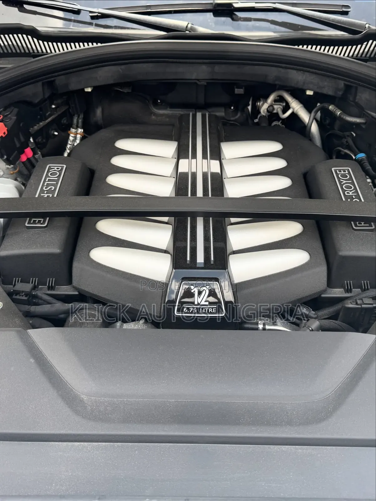 Rolls-Royce Cullinan Base 2020 White