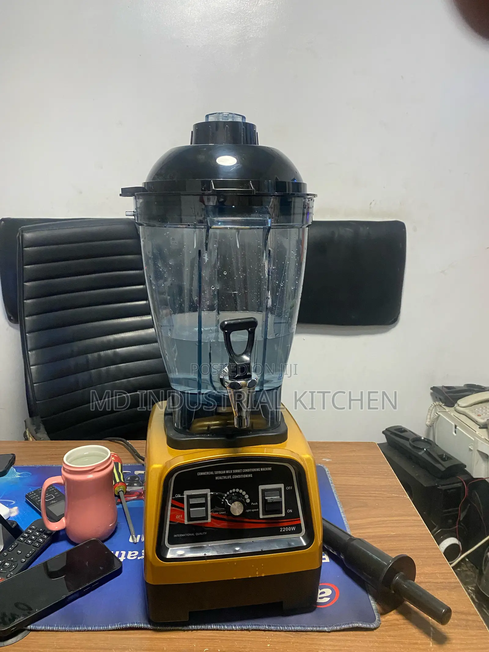 Commercial 6 Liter Blender With Tap