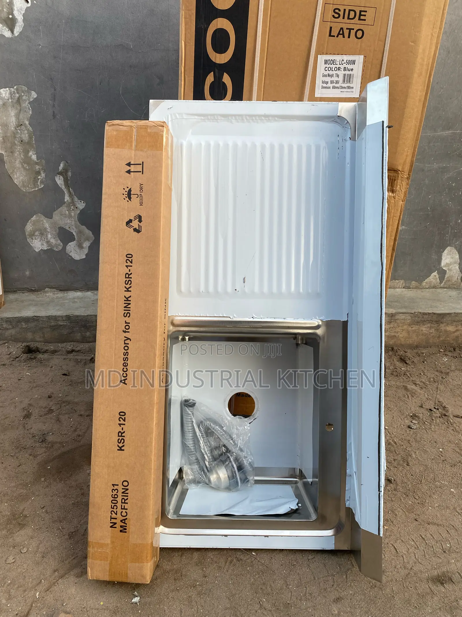Single Sink With Side
