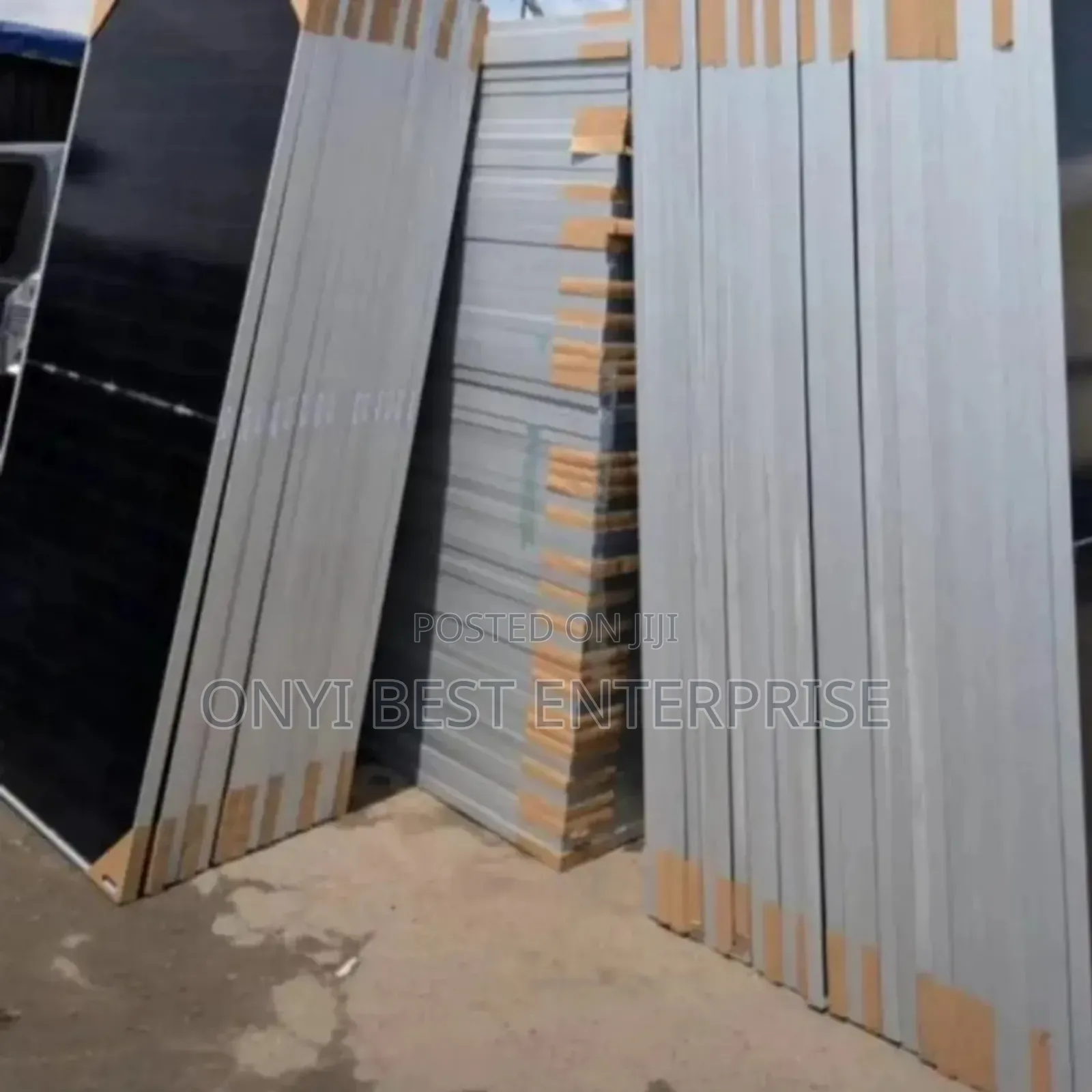 Jinko Mono Solar Panels 635watts Available Brand New