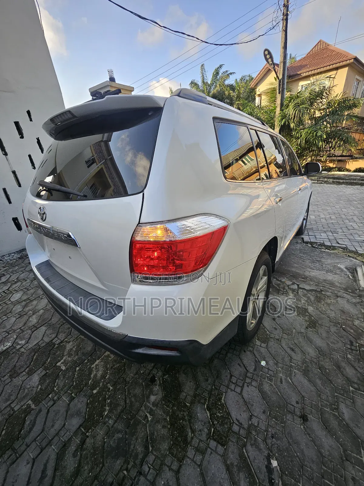 Toyota Highlander Limited 2012 Off white