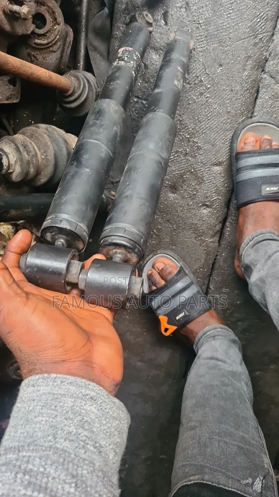 Shock Absorber Nissan Sentra 2008