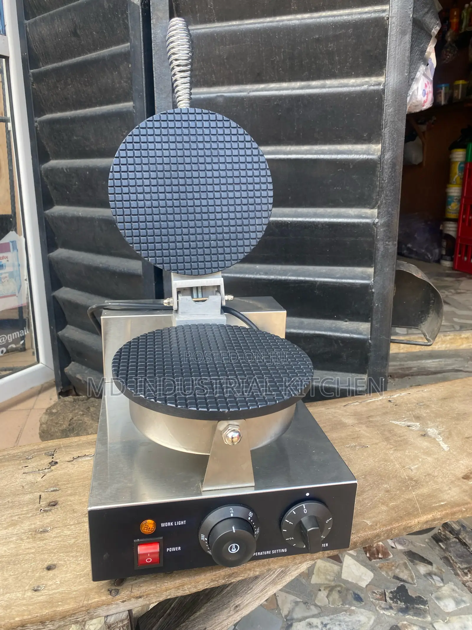 Single Cone Maker Machine