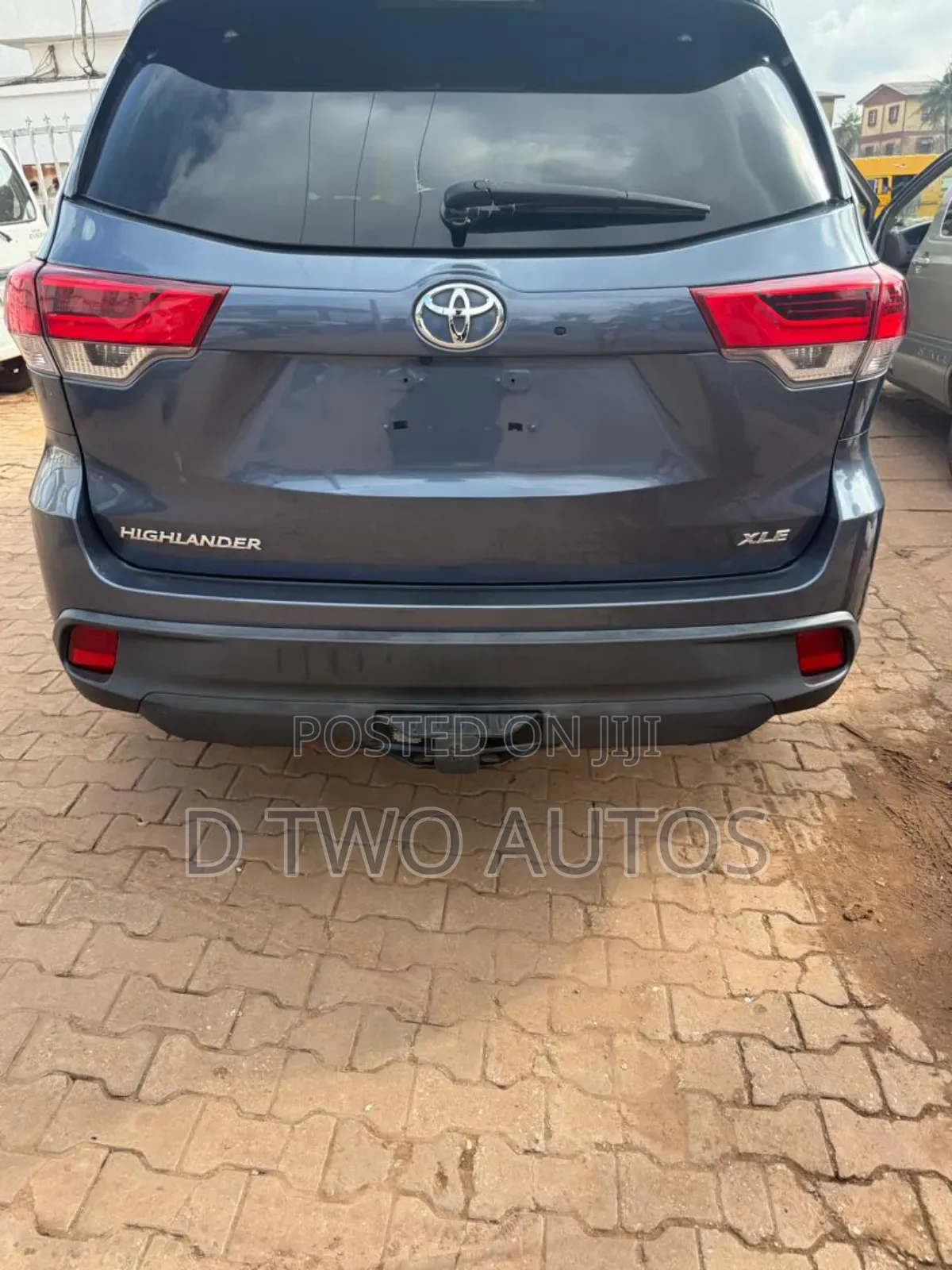 Toyota Highlander XLE 2019 Blue