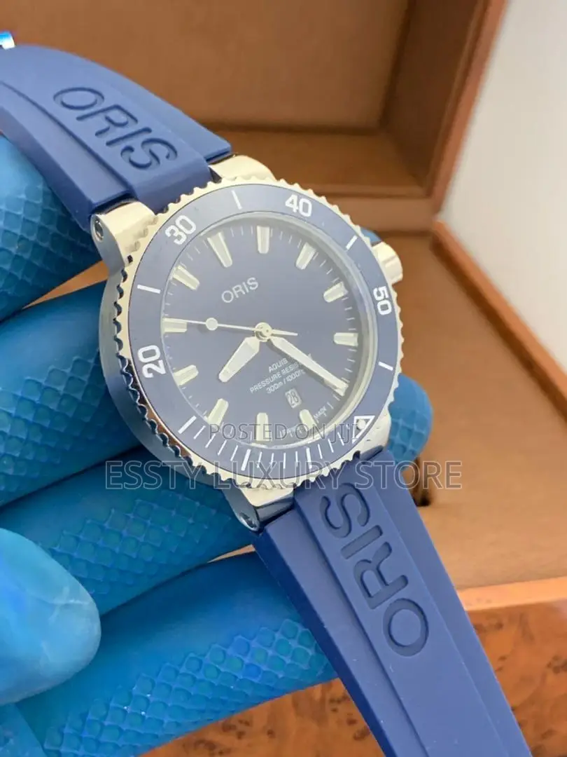 High Quality Luxury Oris Rubber Wristwatch 85,000.