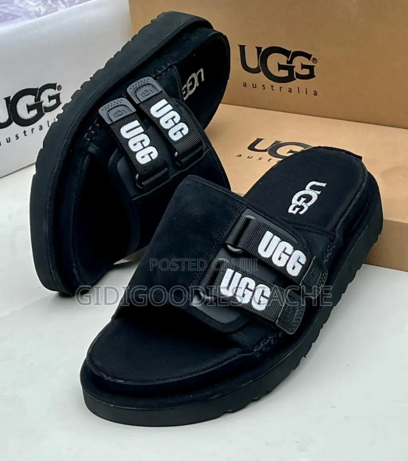 Ugg Men's Trendy Slippers