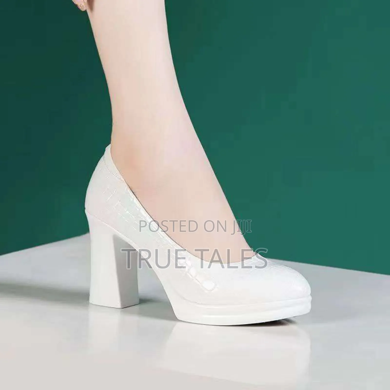 Ladies Formal Court Shoes Black And Off-white Colours Available