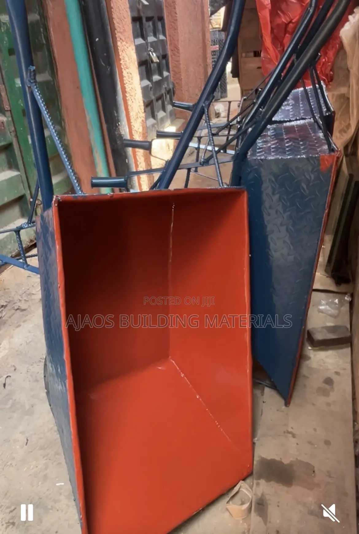 100% Bigger Thick Wheelbarrow