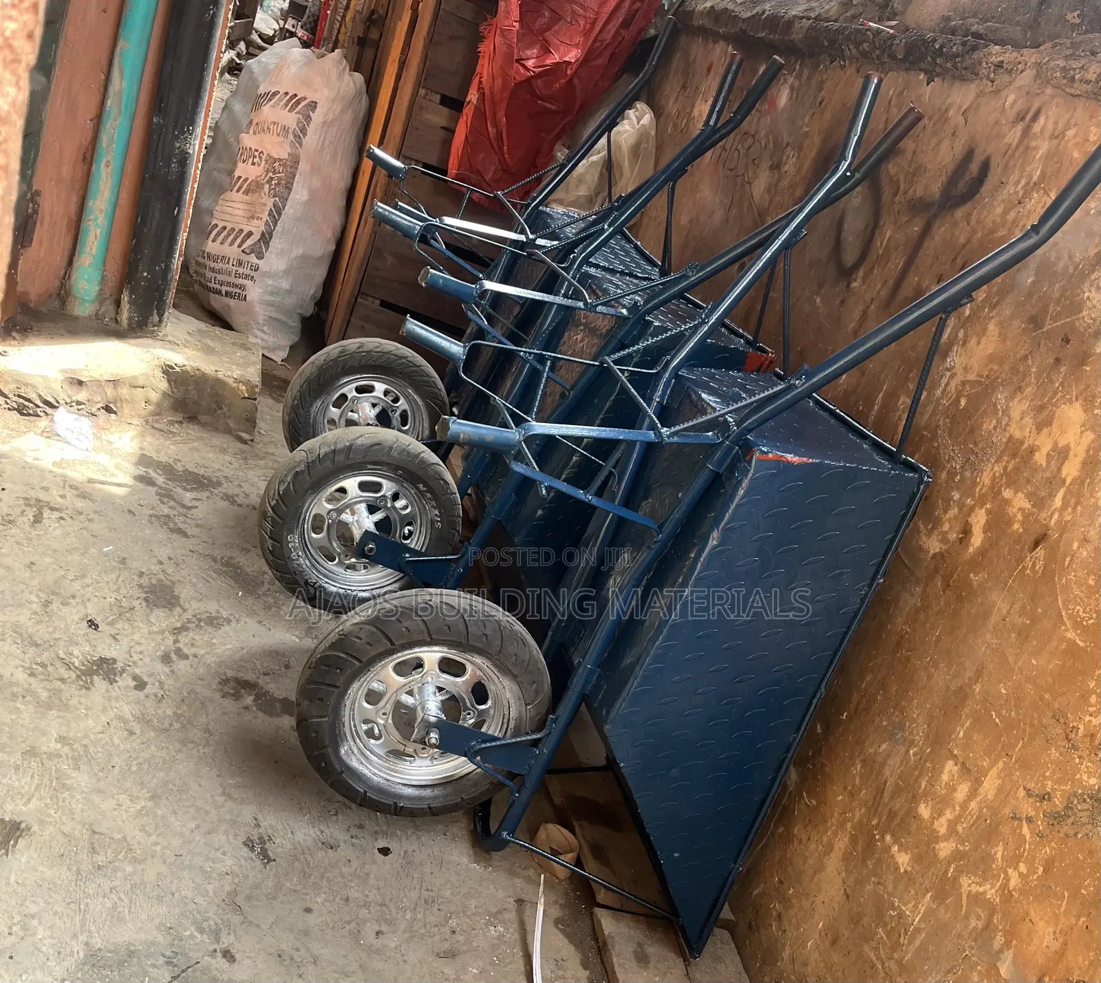 100% Bigger Thick Wheelbarrow