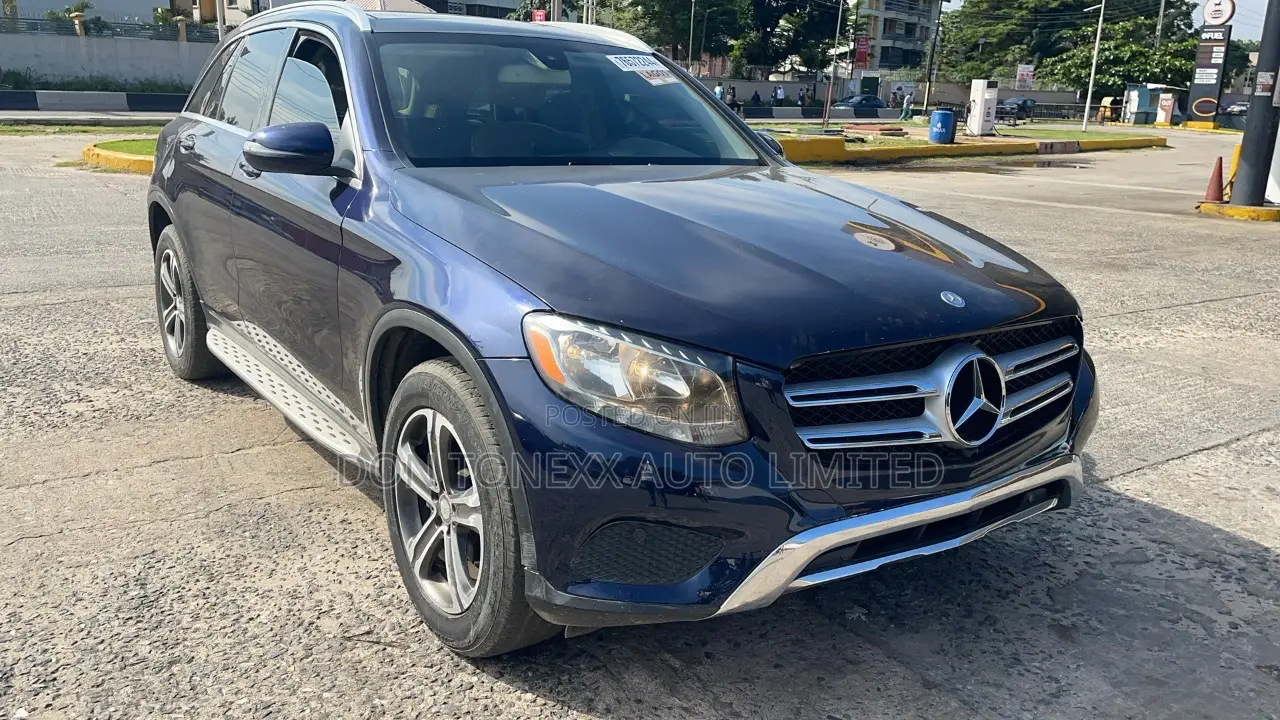 Mercedes-Benz GLC-Class 2016 Blue