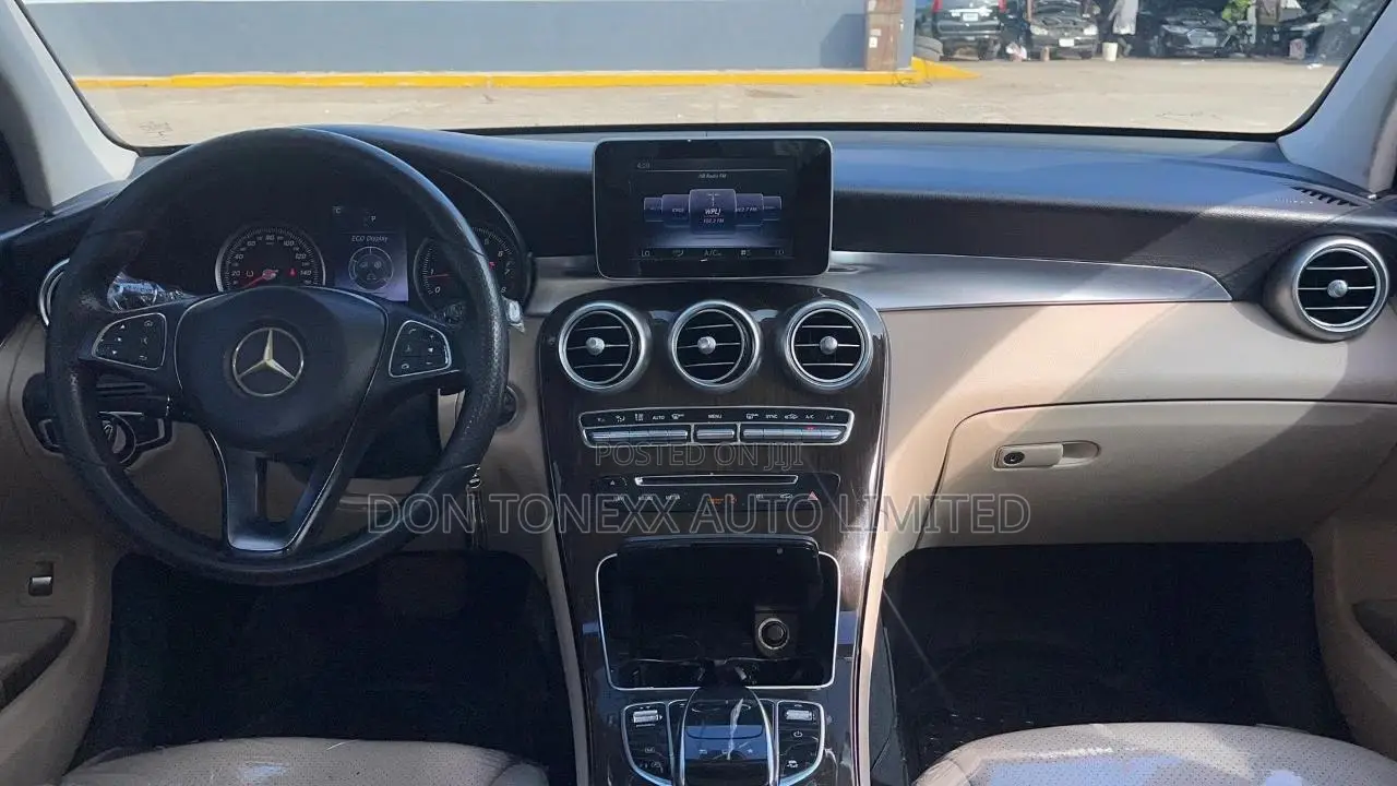 Mercedes-Benz GLC-Class 2016 Blue