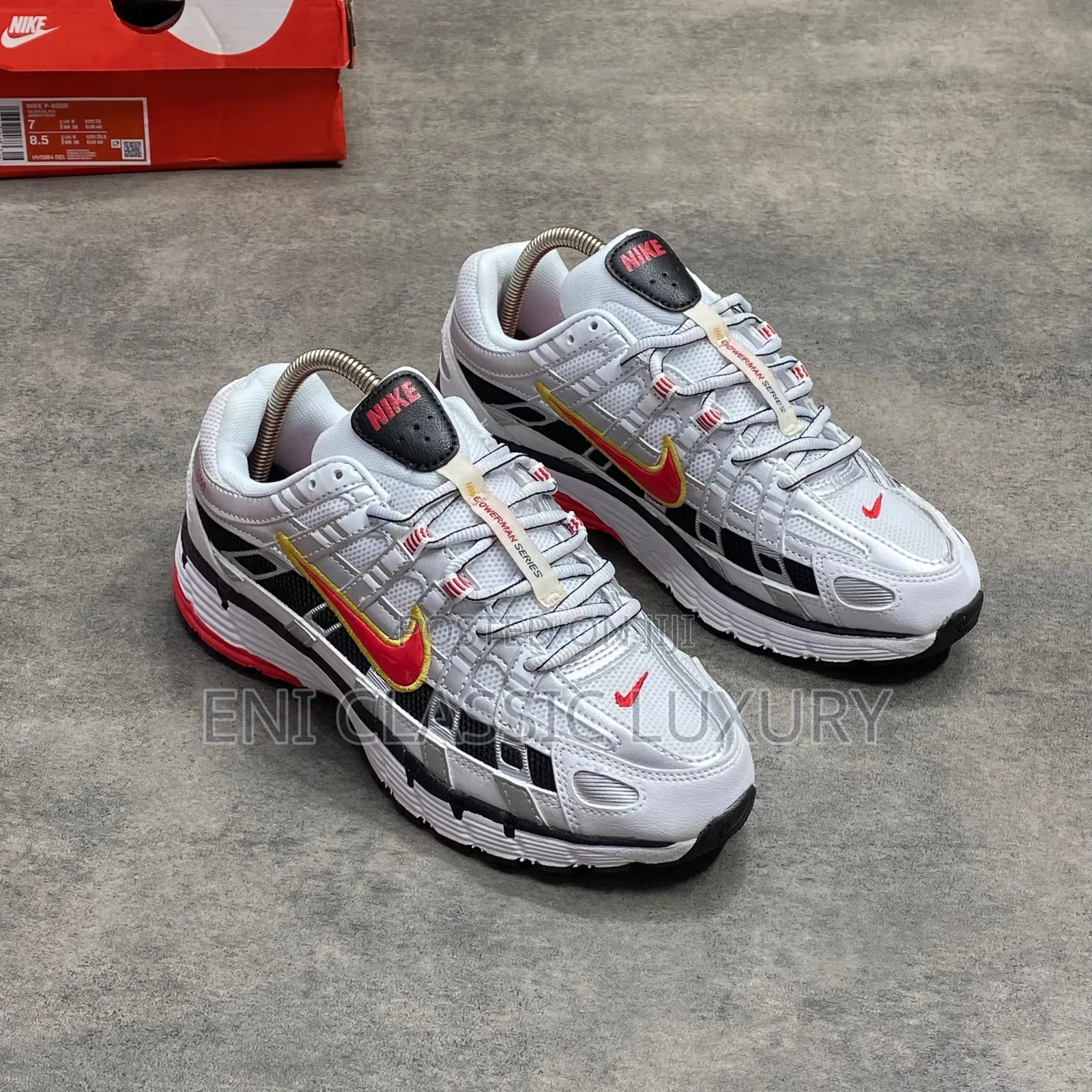 Pure Quality Luxury Men's Sneakers Well Branded Package