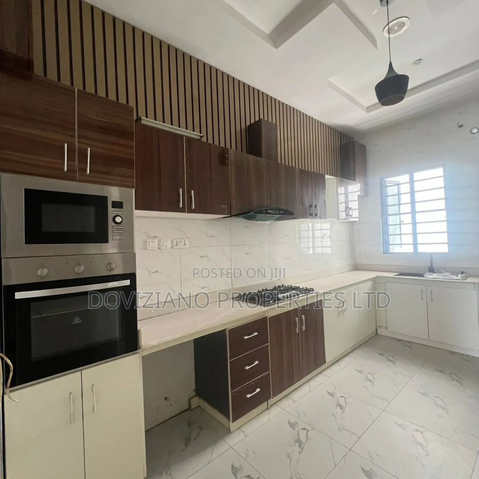 4bdrm Duplex in Lekki for sale