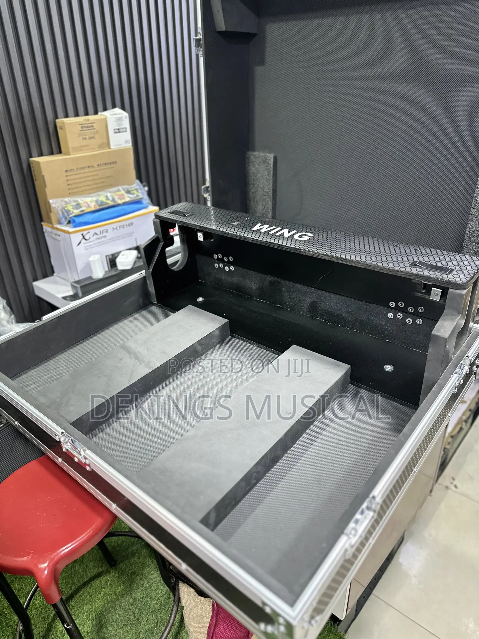 Behringer Wing Digital Mixer Flight Case Box With Wheels