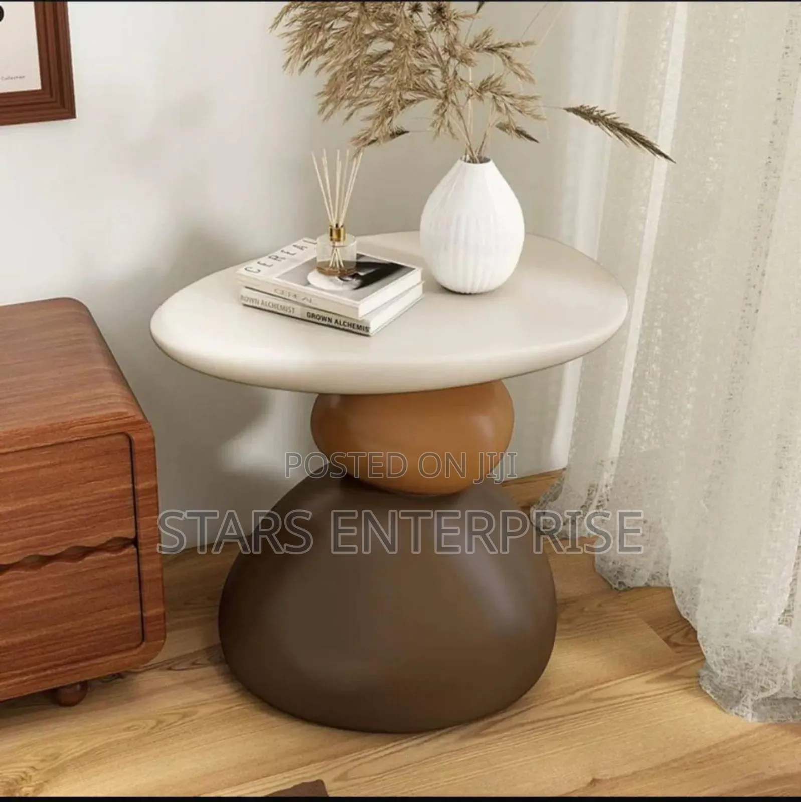 Side Stool /Sleek Stool