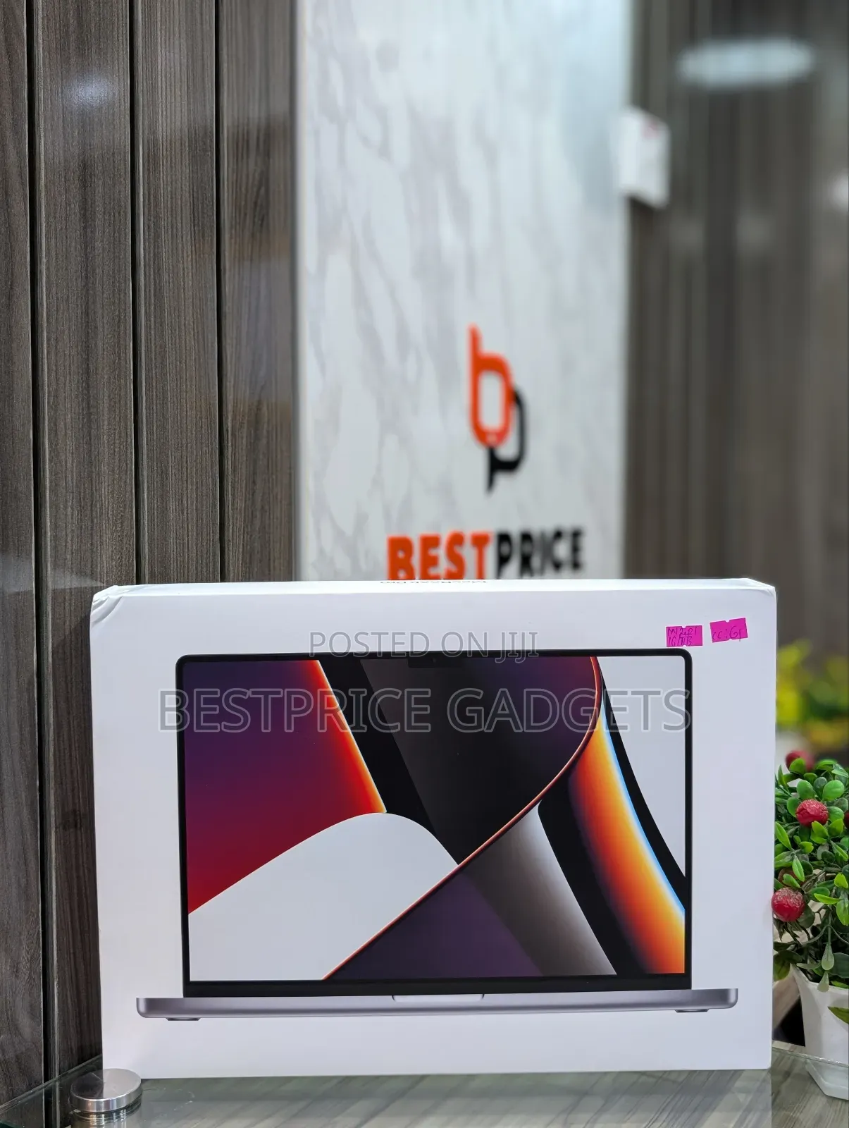 Laptop Apple MacBook Pro 2021 M1 16GB Apple M1 Pro SSD 1T