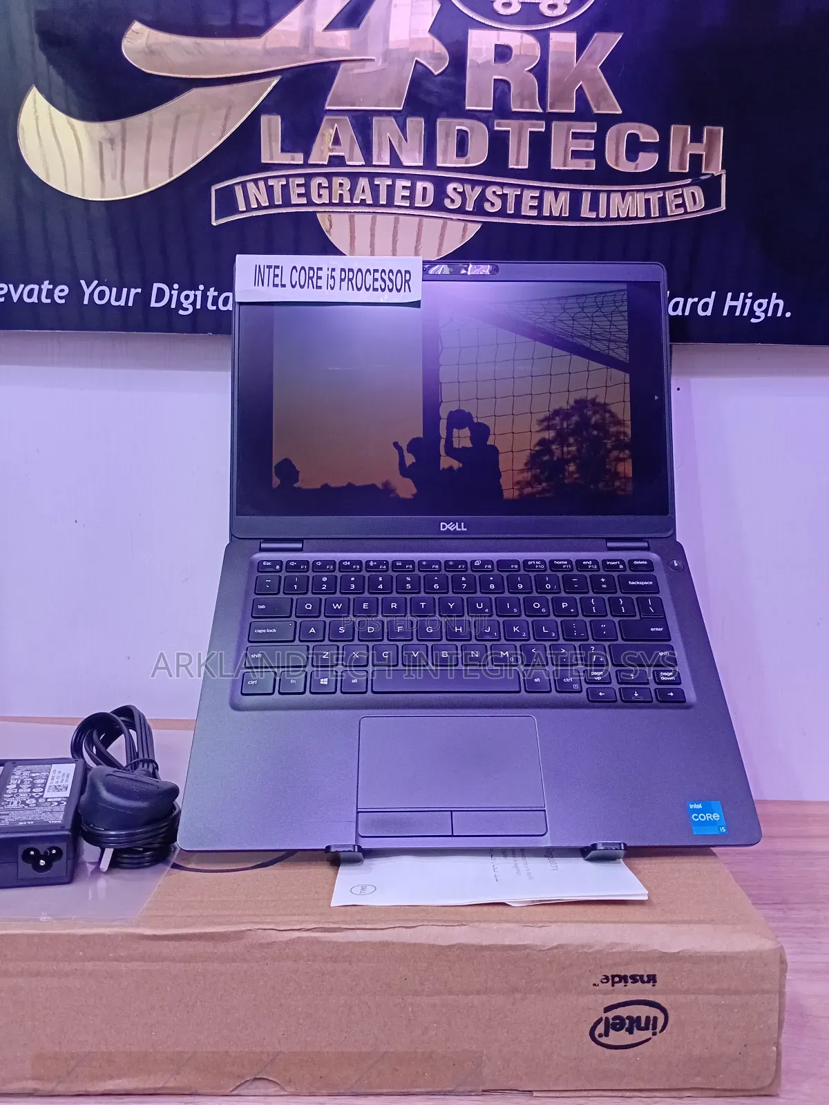 New Laptop Dell Latitude 5290 12GB Intel Core I5 SSD 256GB