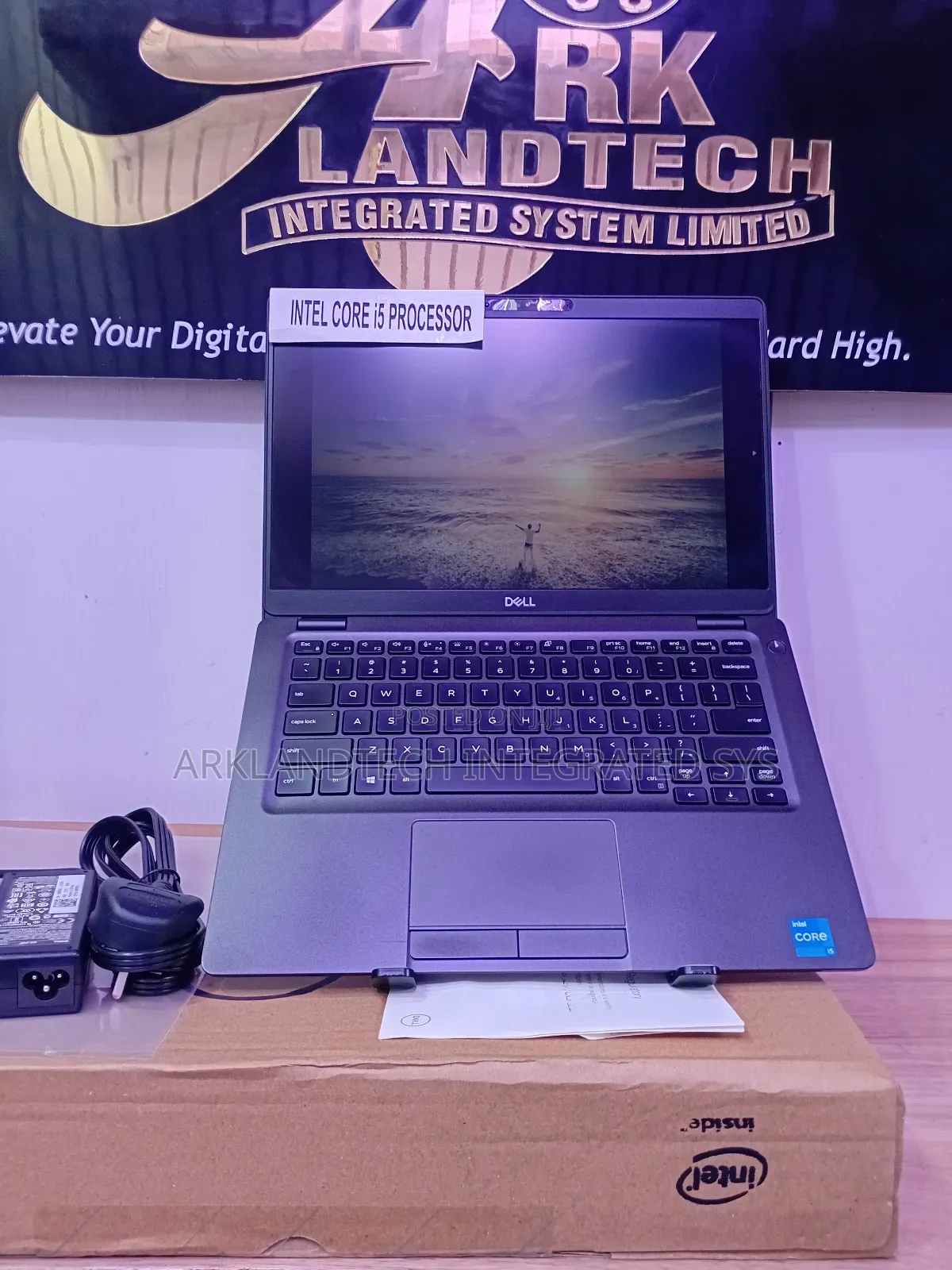 New Laptop Dell Latitude 5290 12GB Intel Core I5 SSD 256GB
