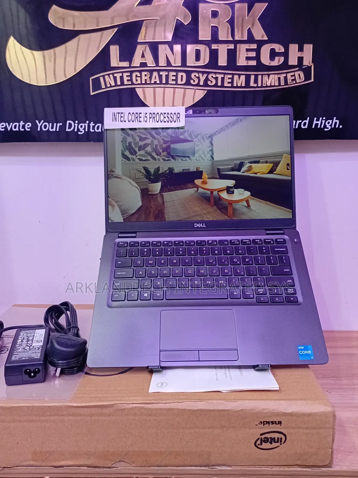 New Laptop Dell Latitude 5300 16GB Intel Core I5 SSD 512GB